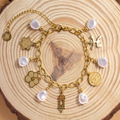 7 Inch Golden Chain Bracelet with Glass Pearls and Puerto Rico Charms