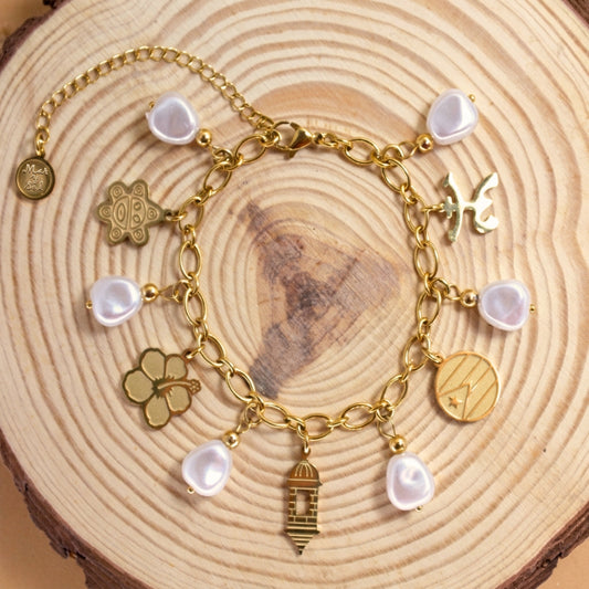 7 Inch Golden Chain Bracelet with Glass Pearls and Puerto Rico Charms